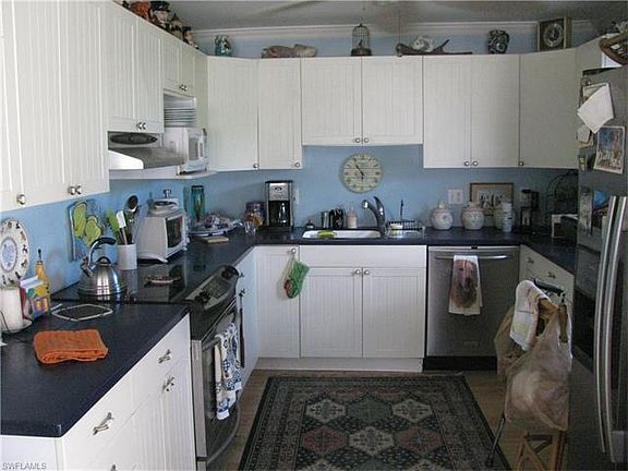 3rd image of 434 Estero Blvd