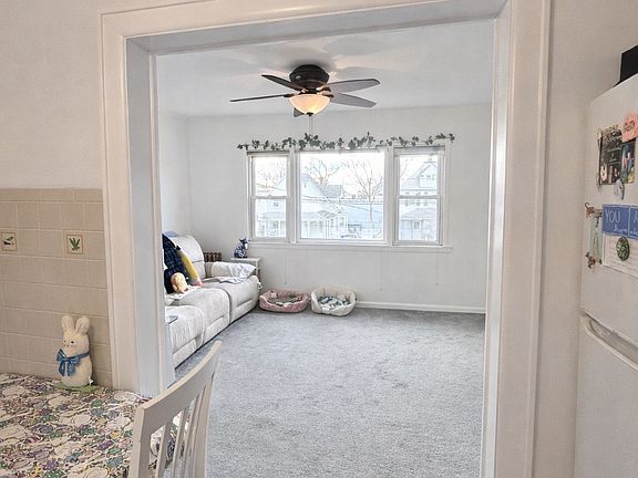 2nd image of 32 5th St APT 2