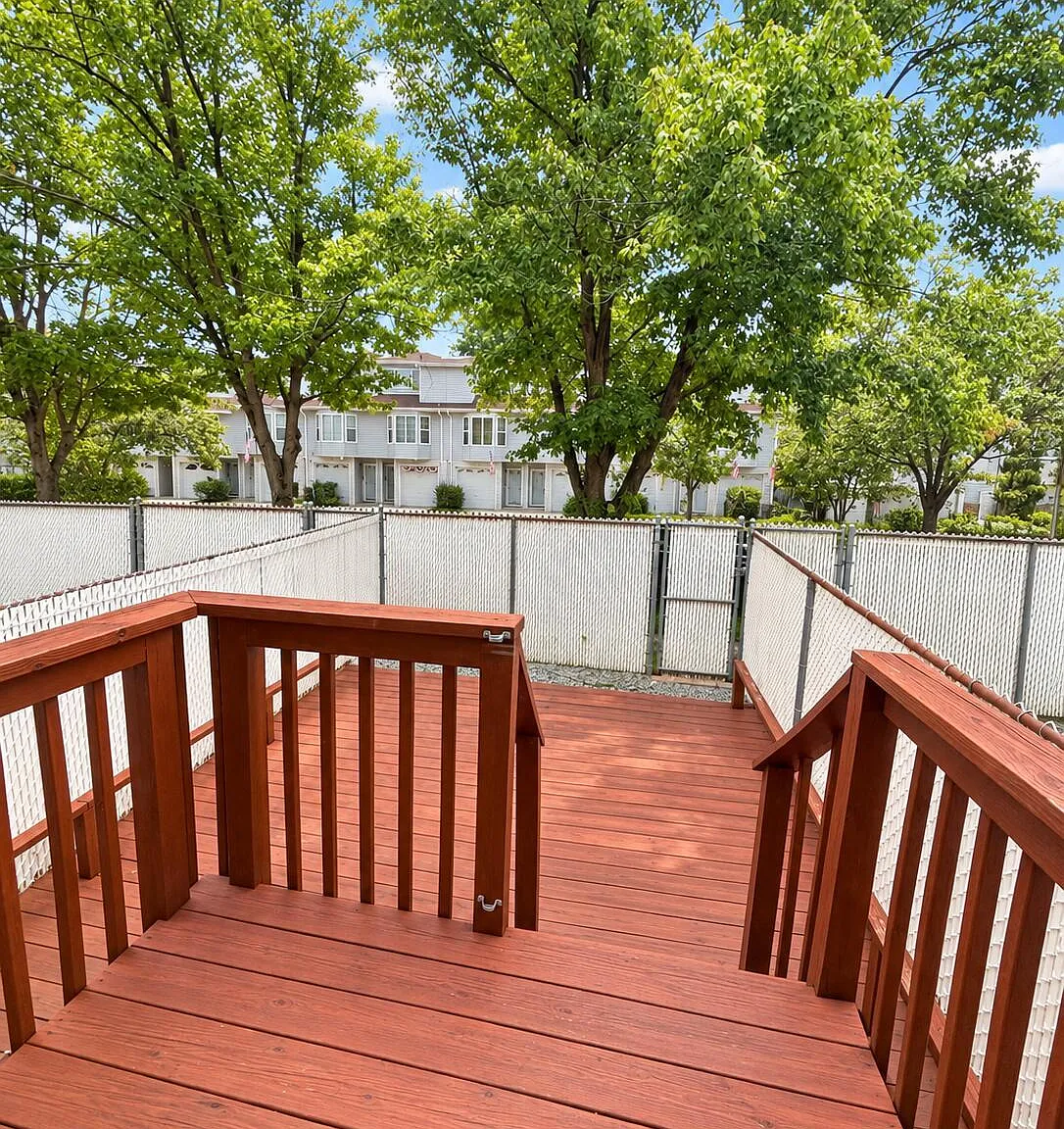2 bed, 1.5 bath, 1690 sqft, $3,200 — Photo 3