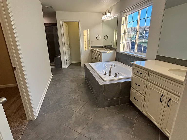 2719 Black Canyon Way — Photo 13
