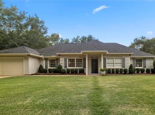 1015 Felton Ln, Auburn, AL 36830