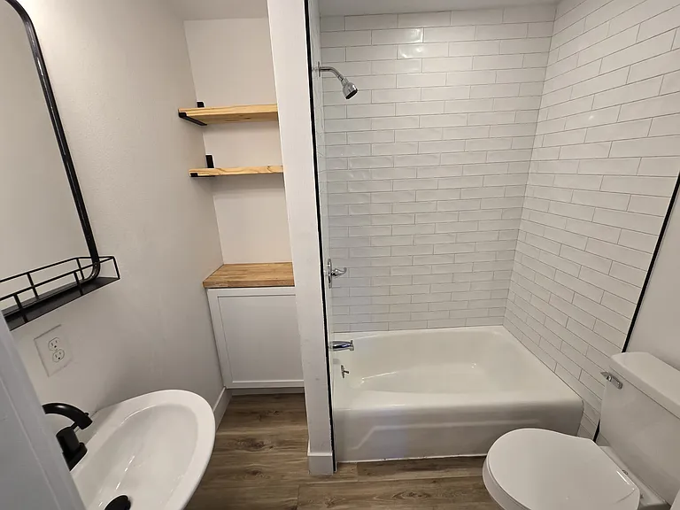 502 Pearl St #1 — Photo 27