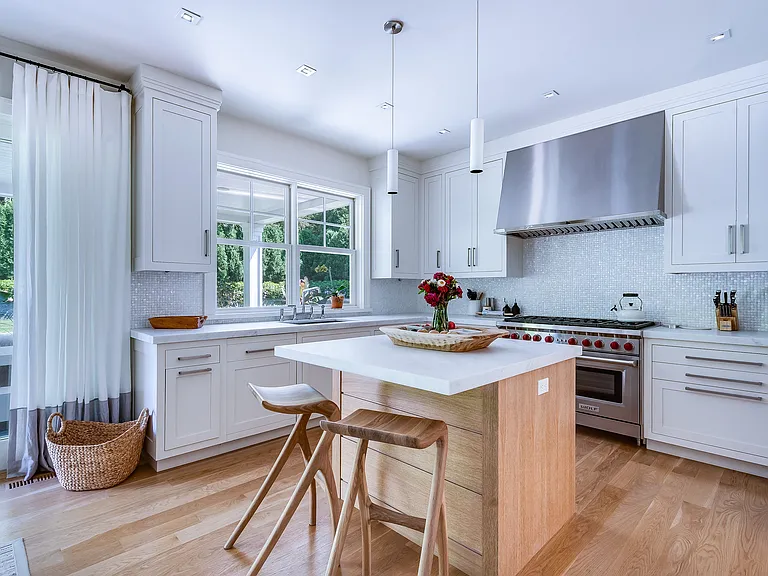 204 Cove Hollow Rd — Photo 9