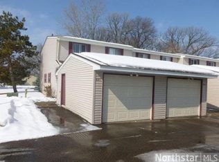 821 Woodgate Dr, Saint Paul, MN 55127