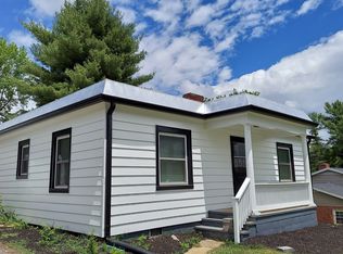 1404 N Coalter St, Staunton, VA 24401