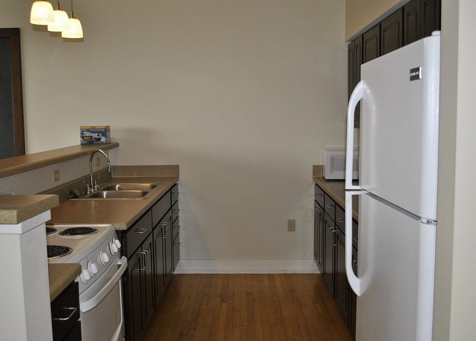 1st image of 601 N Jefferson St #11584159