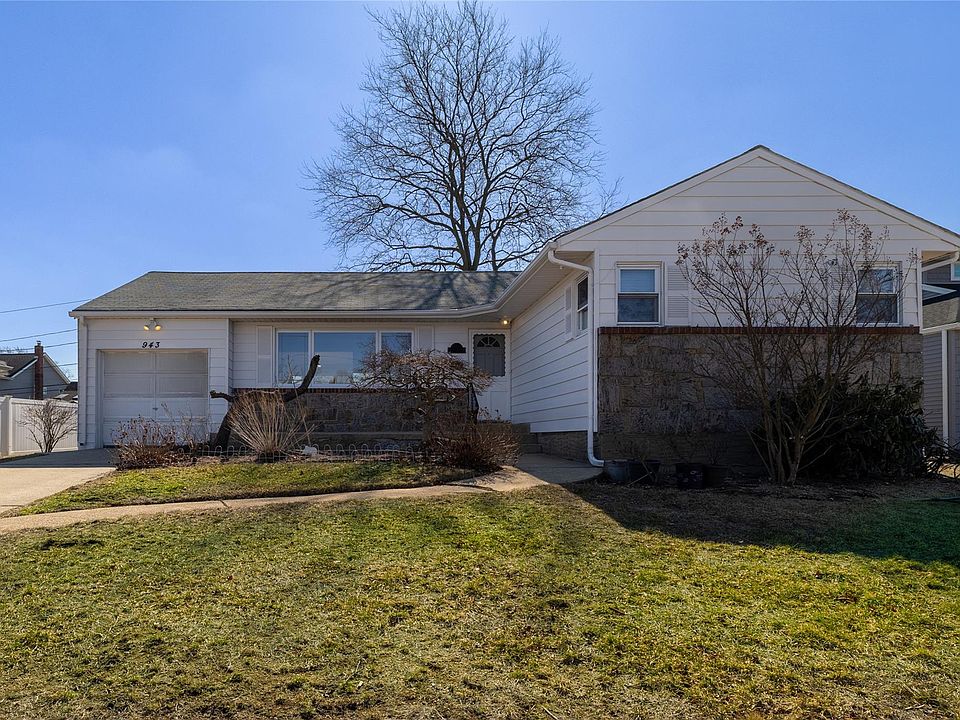 1st image of 943 Melvin Drive