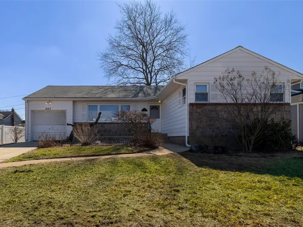 943 Melvin Drive, North Bellmore, NY 11710
