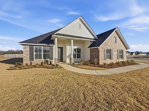 2nd image of 297 Ferry Lake Dr