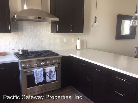 4th image of 118 Evandale Ave