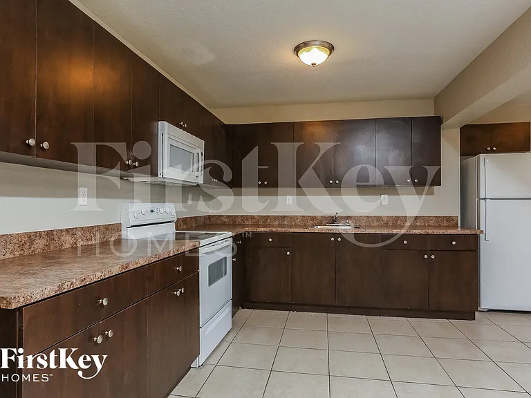 731 NW 175th Dr — Photo 7
