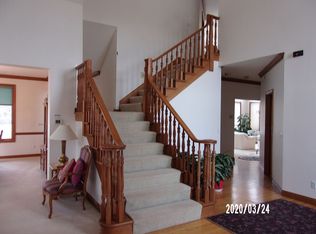 2501 Waterbend Dr, Elkhart, IN 46514