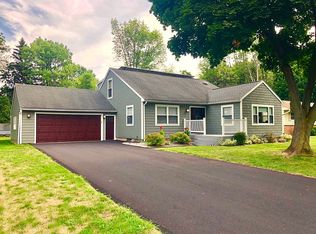 181 Berkshire Dr, Rochester, NY 14626
