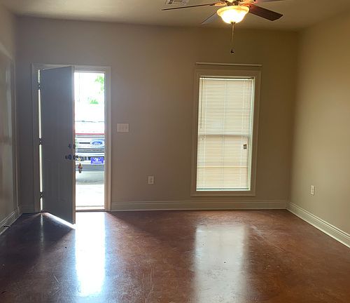 3rd image of 621 Ginger Ln #B