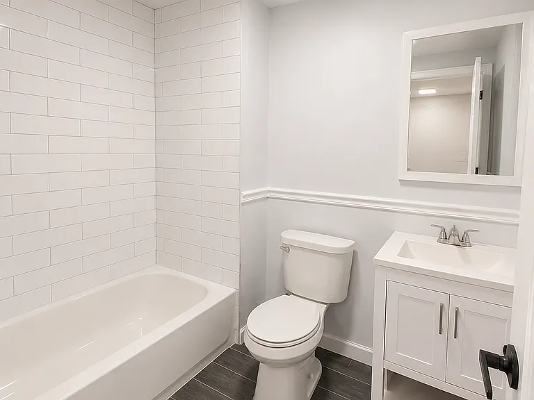 378-379 S 20th St #2R — Photo 3