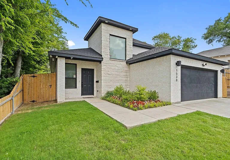 1530 Padgitt Ave — Photo 2