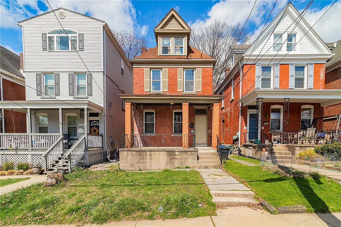 114 Ivy St photo 1