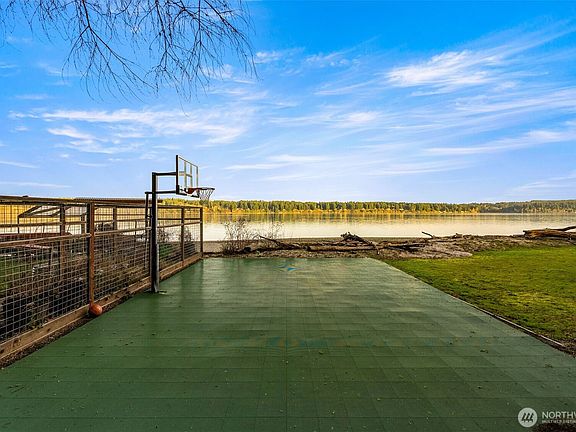 5th image of 14130 Sandy Hook Road NE