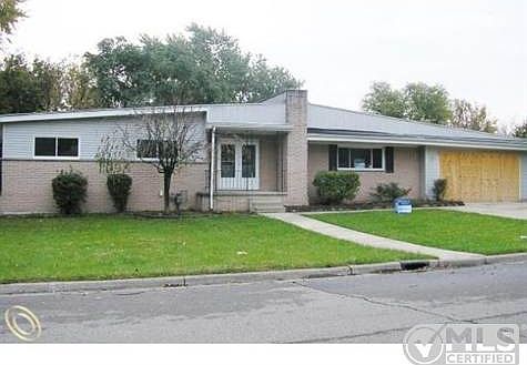 7090690061 Front view.jpg