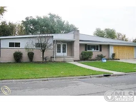 41 Devonshire Rd photo 1