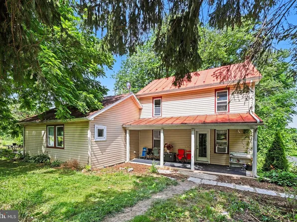 850 Myerstown Rd, Gardners, PA 17324