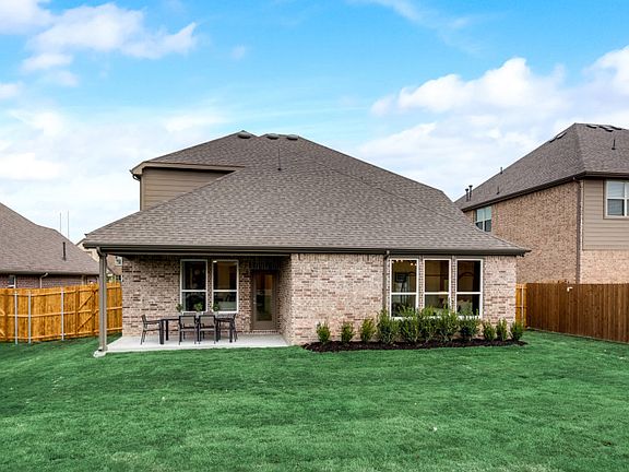Spacious, fenced-in backyard