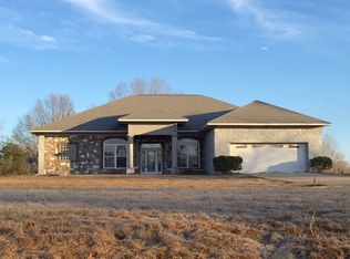 399 Davis Crossing Rd, Canton, MS 39046