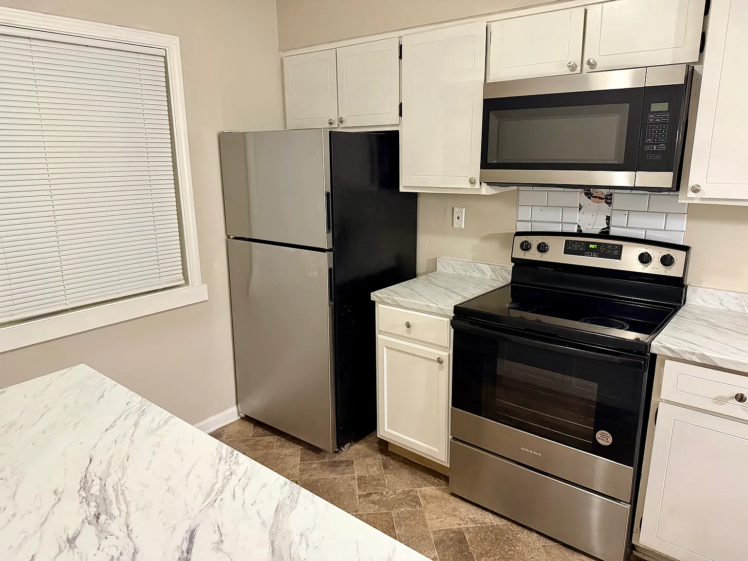 2 bed, 1200 sqft, $1,400 — Photo 2