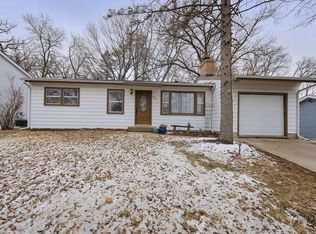 8910 Evergreen Dr, Wonder Lake, IL 60097