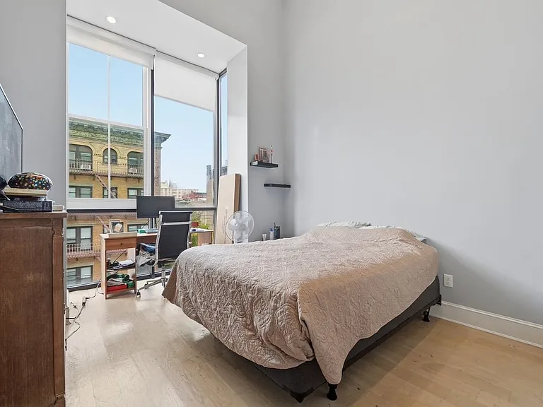 500 Jefferson St #5 — Photo 12