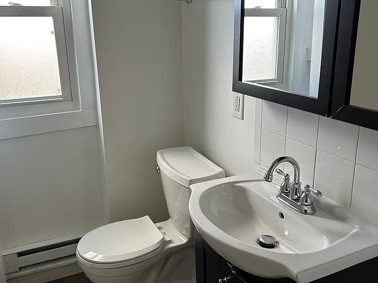 1430 Muldowney Ave — Photo 18