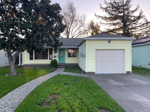 38 San Carlos Drive, Petaluma, CA 94952