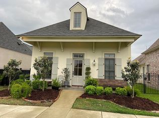 2867 Lago Lane, Baton Rouge, LA 70810