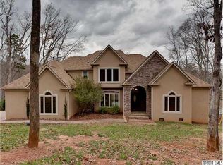 4040 Lochfoot Dr, Charlotte, NC 28278