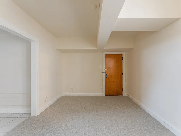 Living Room 1225-G