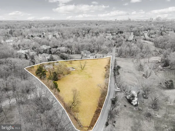 8111 Georgetown Pike, Mc Lean, VA 22102