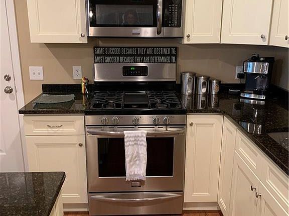 3rd image of 60 Saw Mill Dr Unit 302