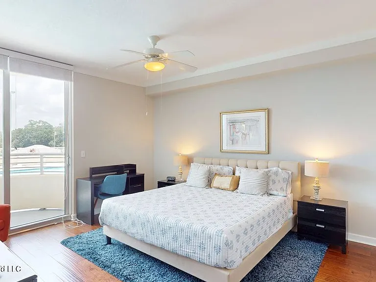 2060 Beach Blvd #103 — Photo 14