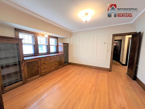 3rd image of 3949 N Downer Ave