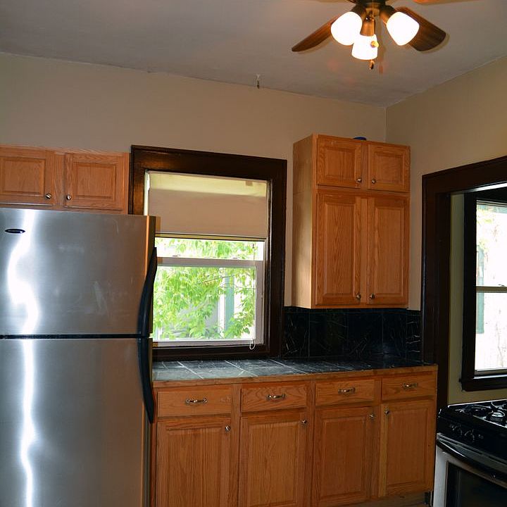 1st image of 3115 Girard Ave S APT 4