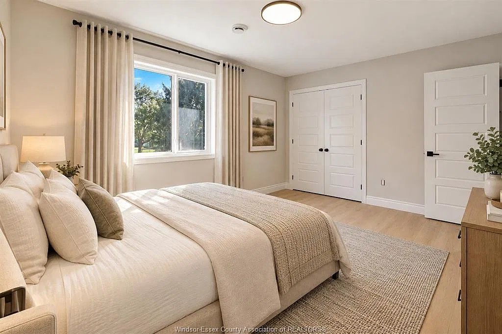 4697 Montgomery Dr — Photo 4