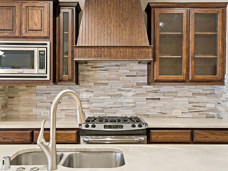 6523 Prairie Flower Trl — Photo 8