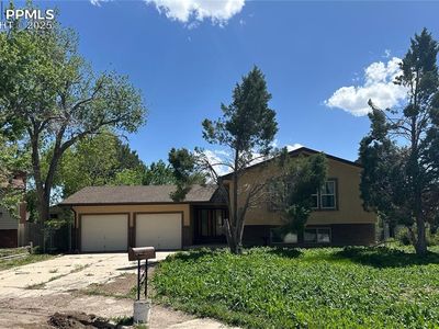 7460 Colonial Dr, Fountain, CO, 80817