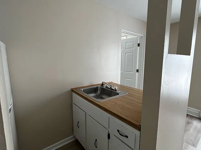 51 Rutgers St #8 — Photo 8