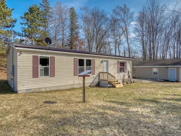 17751 Kent Ave, Morley, MI 49336