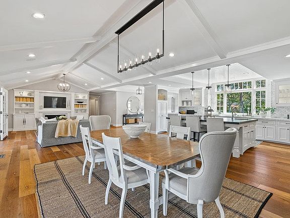 5th image of 104 Twin Oaks Dr