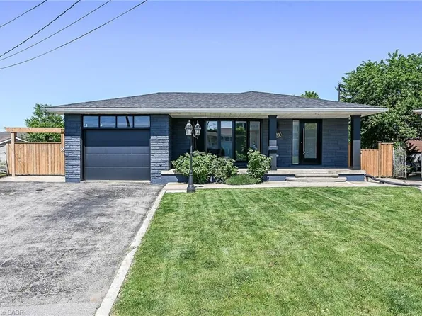 23 Duchess Ct, Hamilton, ON L8E 1A4