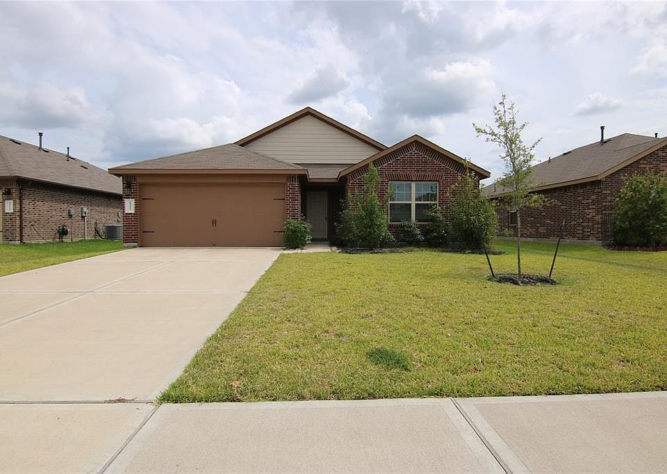 1st image of 29227 Dunns Creek Ct