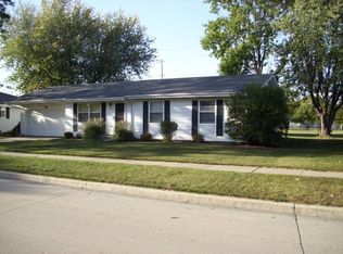 530 E Sylvan Ave, Appleton, WI 54915