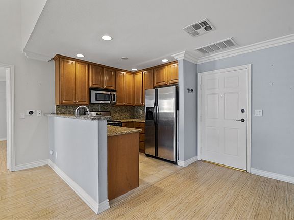 5th image of 4211 Arch Dr APT 205